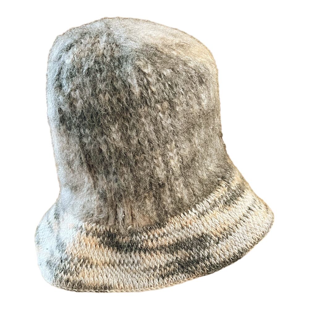 Fuzzy Beanie Hat Wool Angora Gray Marled Winter EUC